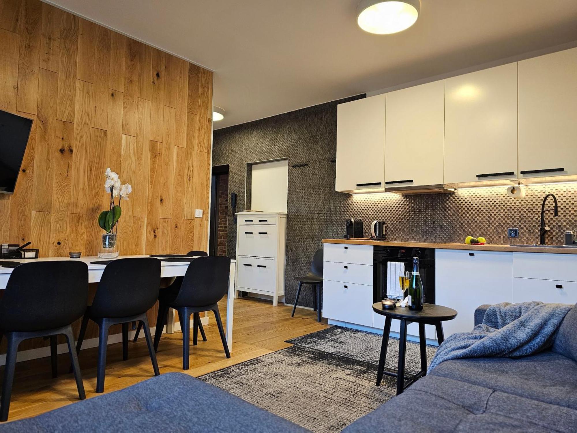 Urban Apartments Premium No 3, Free Private Parking, Self Check-In Chorzów Extérieur photo